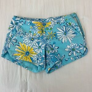 Lilly Pulitzer size 00 flower print shorts